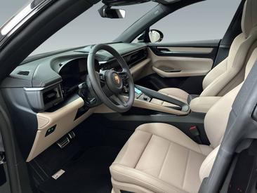 Porsche Macan Electrique 4S — photo 11