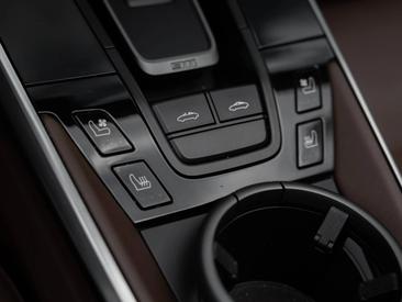 Porsche 992 I Targa 4S — photo 38