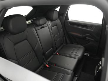 Porsche Cayenne III S E-Hybrid Black Edition — photo 22