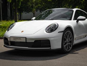 Porsche 992 II Carrera — photo 7