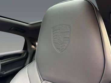 Porsche Cayenne III Coupé Black Edition — photo 27