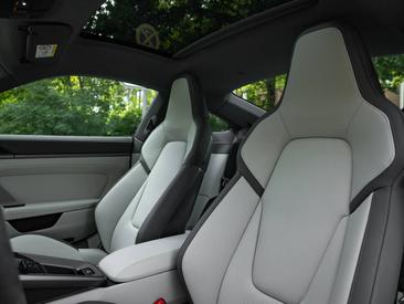 Porsche 992 II Carrera — photo 14
