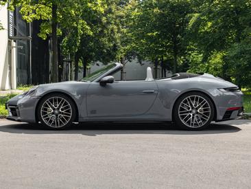Porsche 992 I Carrera 4S Cabriolet — photo 2