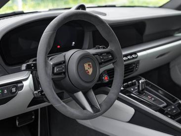 Porsche 992 II Carrera — photo 15