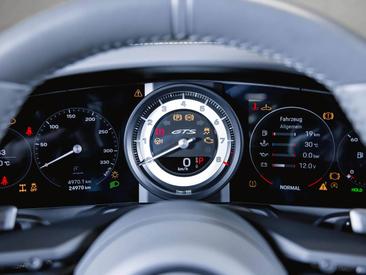 Porsche 992 I Carrera 4 GTS — photo 17