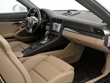 Porsche 991 I Turbo S Cabriolet — photo 20