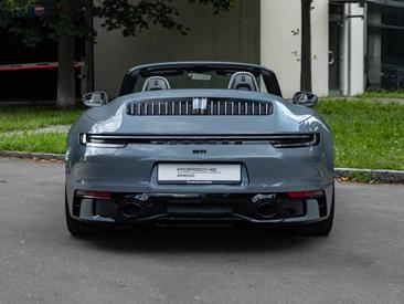 Porsche 992 I Carrera 4S Cabriolet — photo 5