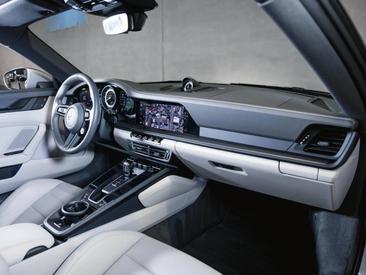 Porsche 992 I Carrera 4 GTS — photo 18