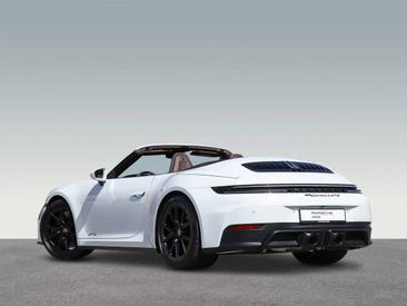Porsche 992 II Carrera 4 GTS Cabriolet — photo 4