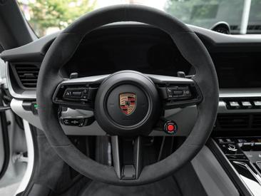 Porsche 992 II Carrera — photo 22