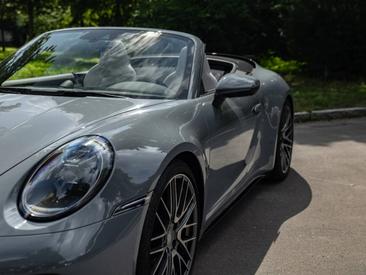 Porsche 992 I Carrera 4S Cabriolet — photo 10
