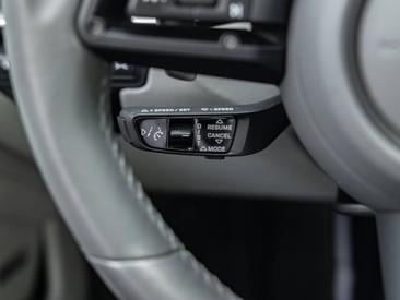 Porsche 992 I Carrera 4S Cabriolet — photo 19
