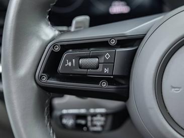Porsche 992 I Carrera 4S Cabriolet — photo 20
