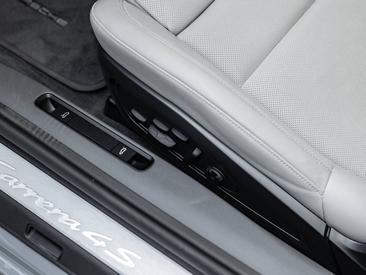 Porsche 992 I Carrera 4S Cabriolet — photo 23