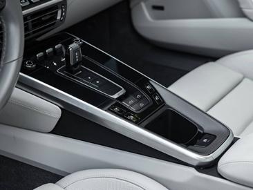 Porsche 992 I Carrera 4S Cabriolet — photo 24