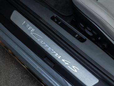 Porsche 992 I Carrera 4S Cabriolet — photo 31