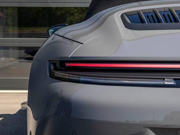 Porsche 992 II Carrera 4 GTS Cabriolet — photo 10