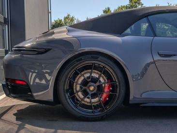 Porsche 992 II Carrera 4 GTS Cabriolet — photo 12