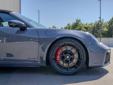 Porsche 992 II Carrera 4 GTS Cabriolet — photo 13