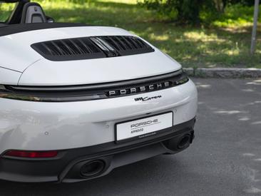 Porsche 992 II Carrera Cabriolet — photo 12