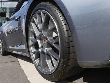 Porsche 992 II Carrera — photo 9