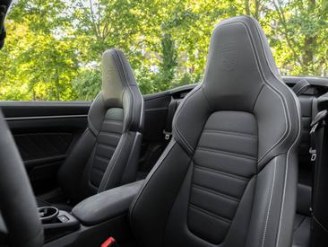 Porsche 992 II Carrera Cabriolet — photo 15