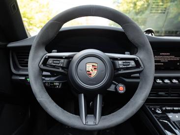 Porsche 992 II Carrera Cabriolet — photo 17