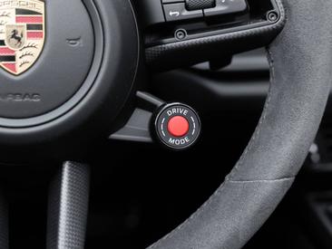 Porsche 992 II Carrera Cabriolet — photo 19