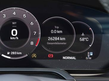 Porsche 992 II Carrera — photo 16