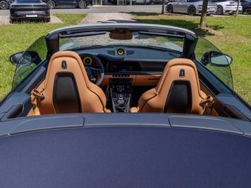 Porsche 992 II Carrera 4 GTS Cabriolet — photo 21