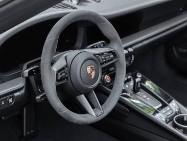 Porsche 992 II Carrera Cabriolet — photo 23