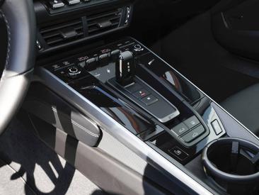 Porsche 992 II Carrera — photo 21