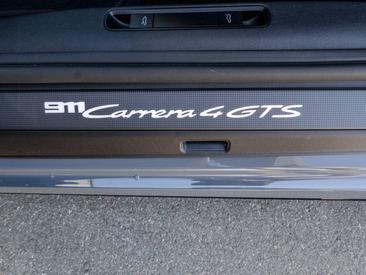 Porsche 992 II Carrera 4 GTS Cabriolet — photo 31