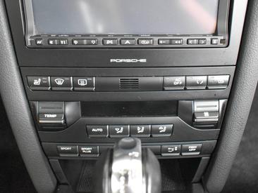 Porsche 997 II Carrera — photo 25