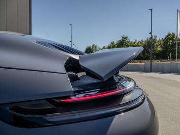 Porsche 992 II Carrera 4 GTS Cabriolet — photo 35