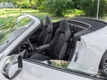 Porsche 992 II Carrera Cabriolet — photo 33
