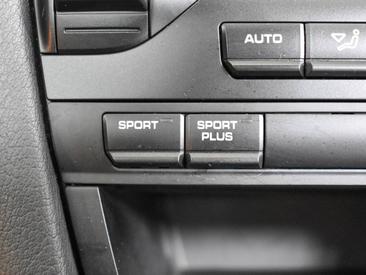Porsche 997 II Carrera — photo 34