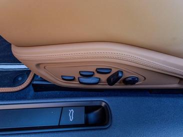 Porsche 992 II Carrera 4 GTS Cabriolet — photo 37