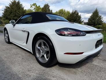 Porsche 718 Boxster T — photo 8