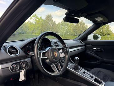 Porsche 718 Boxster T — photo 14