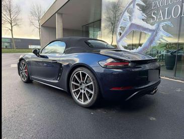 Porsche 718 Boxster S — photo 2