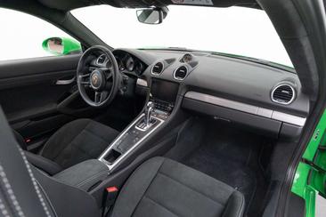 Porsche 718 GT4 — photo 17