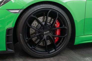 Porsche 718 GT4 — photo 20