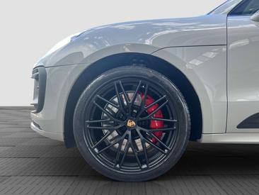 Porsche Macan GTS — photo 11