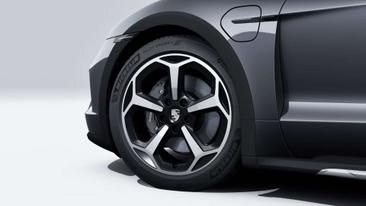 Porsche Taycan — photo 9