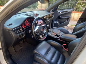 Porsche Macan Electrique S — photo 15