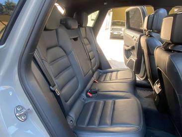 Porsche Macan Electrique S — photo 21