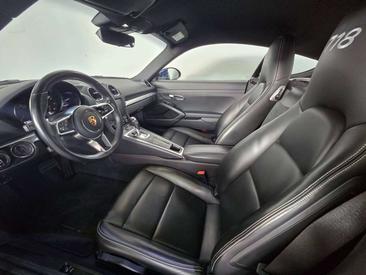 Porsche 718 Cayman — photo 13