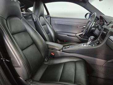 Porsche 718 Cayman — photo 16