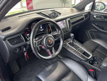 Porsche Macan Electrique S — photo 7